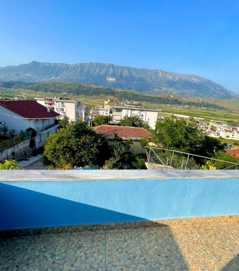 Blue Guesthouse Gjirokastër Eksteriør bilde