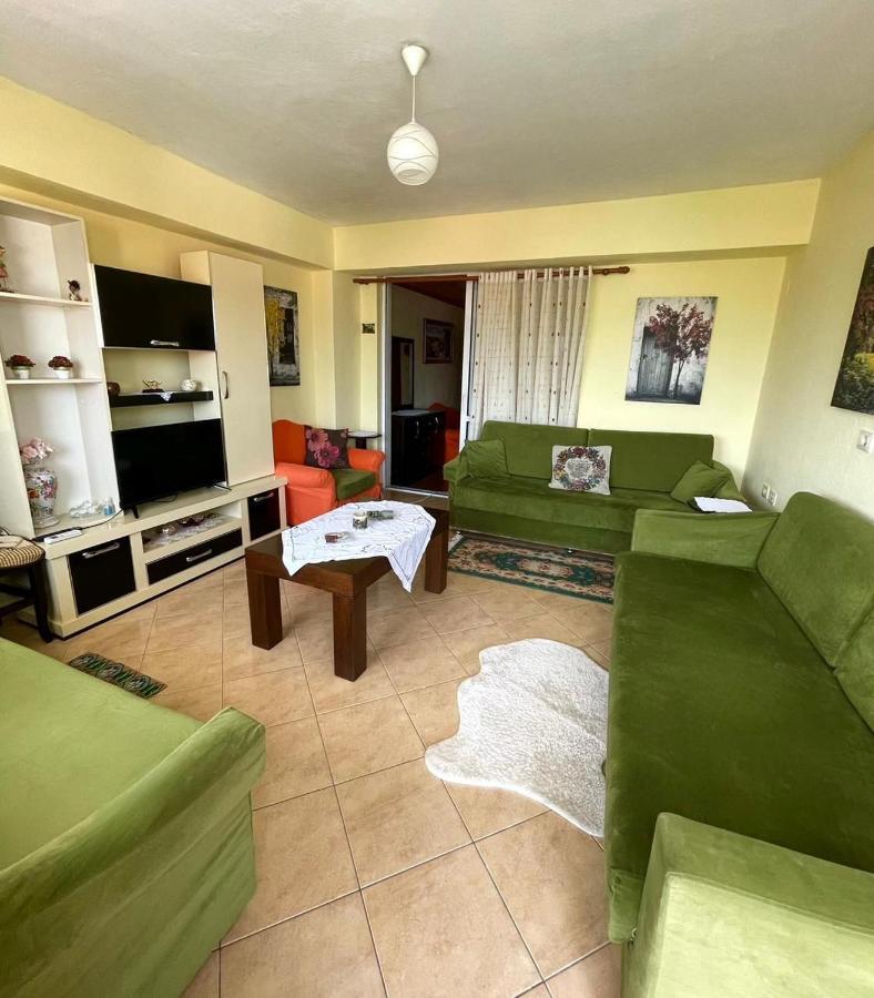 Blue Guesthouse Gjirokastër Eksteriør bilde